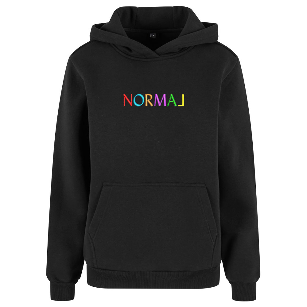 Trička s výšivkou „Normal“ – buďte jiní! Černá mikina s výšivkou Normal na hrudi | mikina s výšivkou