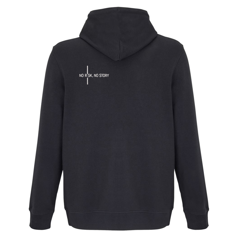 Motivační výšivka na oblečení „No risk, no story“ Zadní strana mikiny s výšivkou na oblečení „No risk, no story“